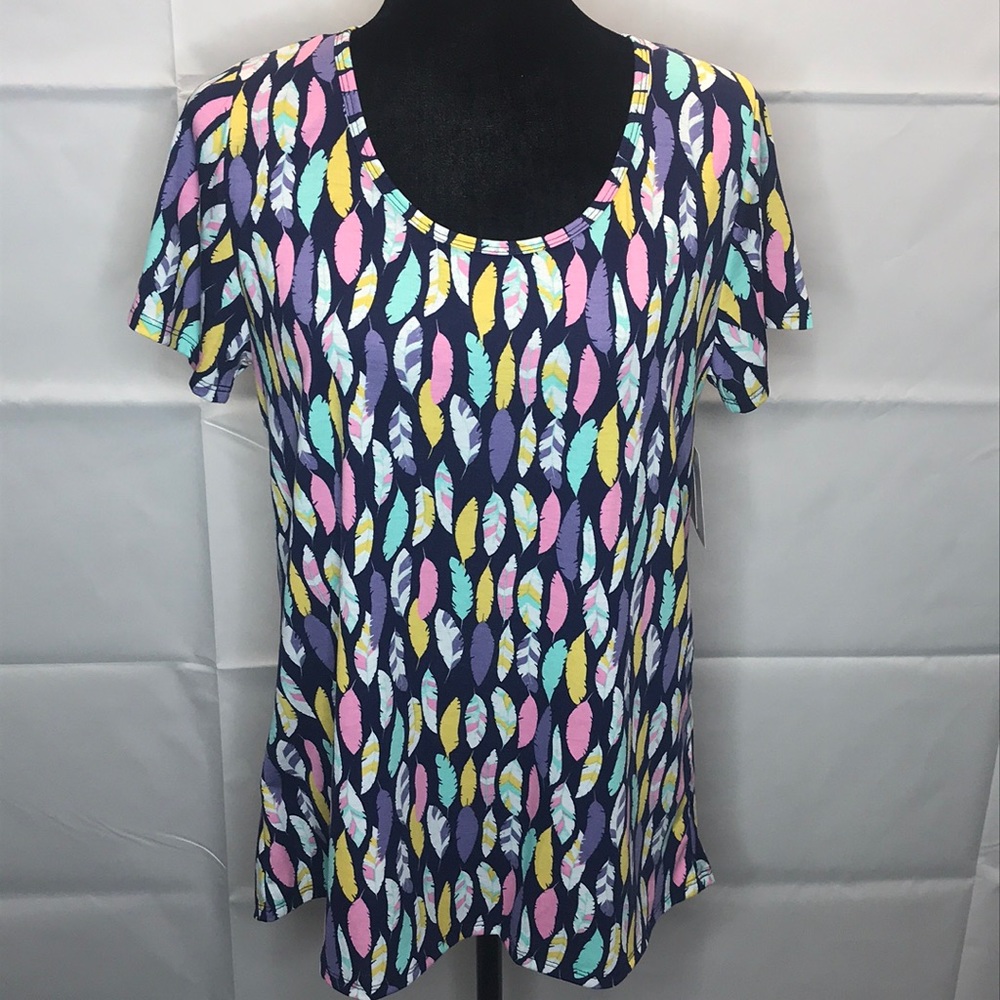 NWT LuLaRoe Classic T Medium Feather Print